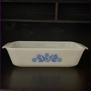 Anchor Hocking Fire King Cornflower 441 Milk Glass Vintage 1 QT